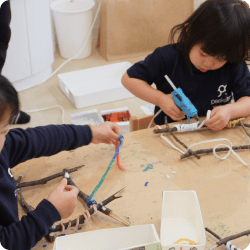 本物に触れて、創意工夫を広げる遊びスペース