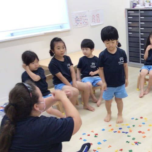 週3回のネイティブ講師による生きた英語環境