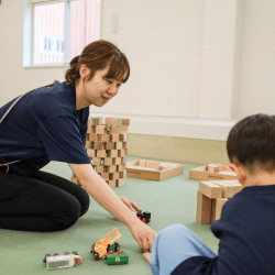 一人ひとりに目が届く手厚い人員配置